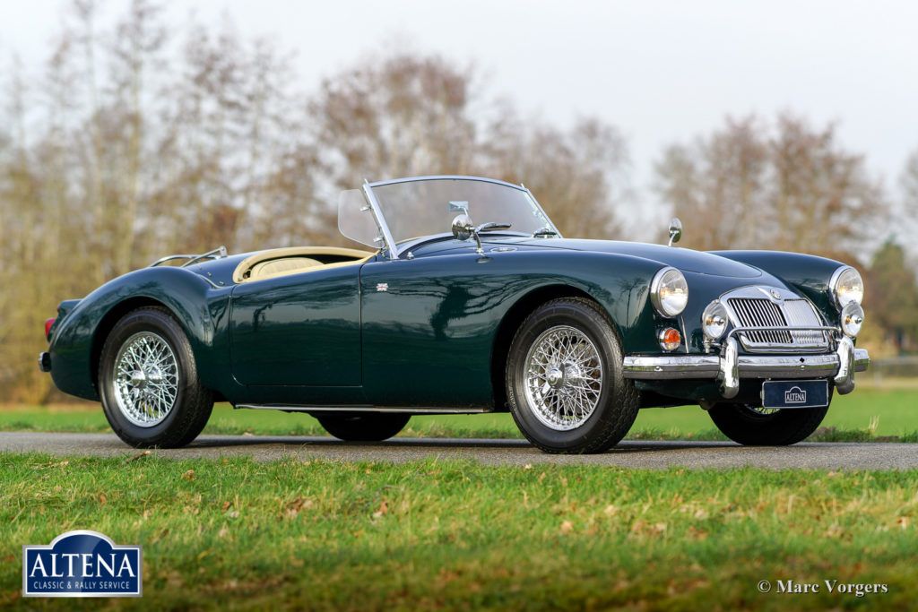 MG-MGA-1600-Mk2-racing-green-03-1024x683.jpg